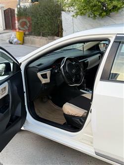 تۆیۆتا کۆرۆلا